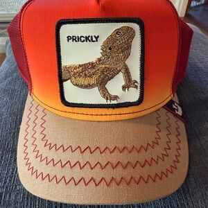 The Farm - bearded dragon “prickly” hat